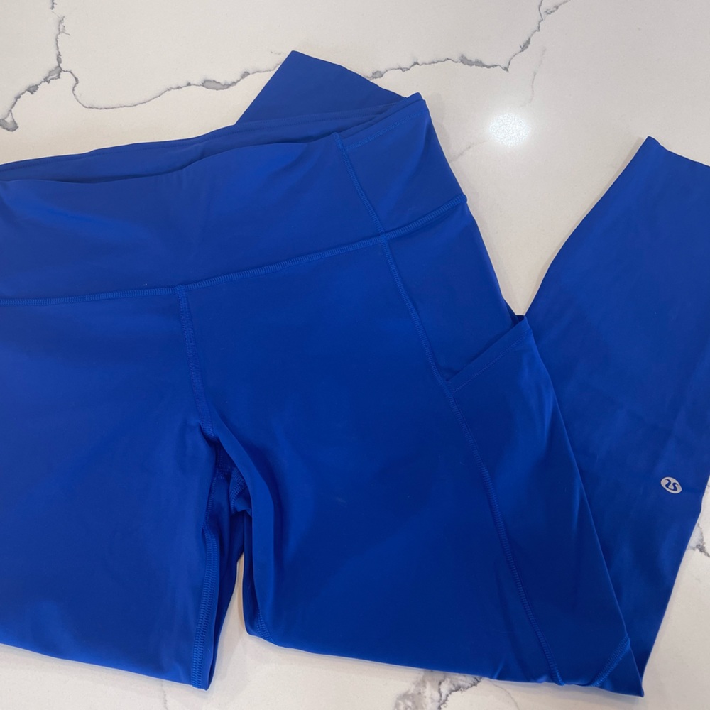 Lululemon size 12 fast and free tight 23”